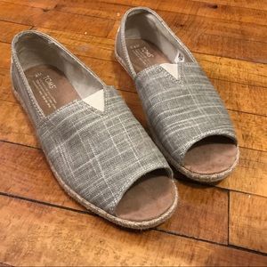 TOMS Open Toe Alpargatas Slip On Grey Shoes Flats